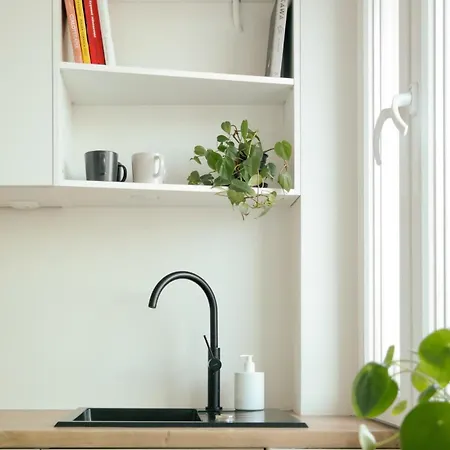 2-person In The Center Of 格丁尼亚